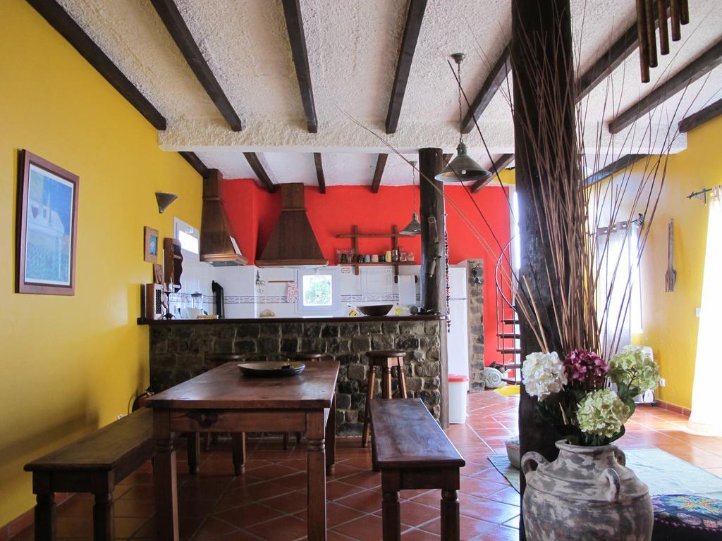 Gasthaus Bisbis House Porto Moniz Exterior foto